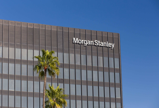 Ilustrasi bank investasi asal AS, Morgan Stanley. Foto: Ken Wolter/Shutterstock