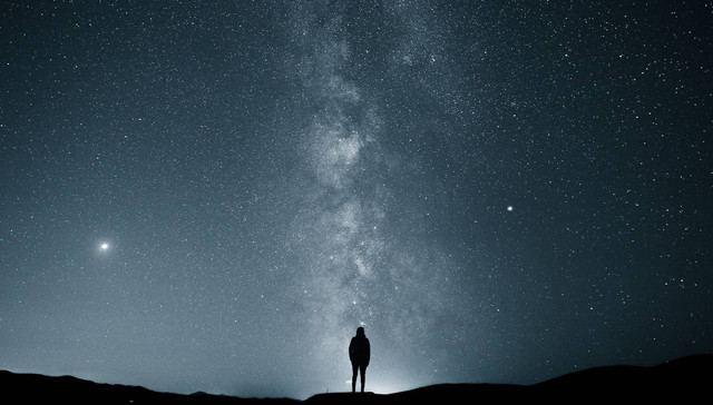 Ilustrasi Nama Lain Meteor. (Foto: Usukhbayar Gankhuyag | Unsplash.com)