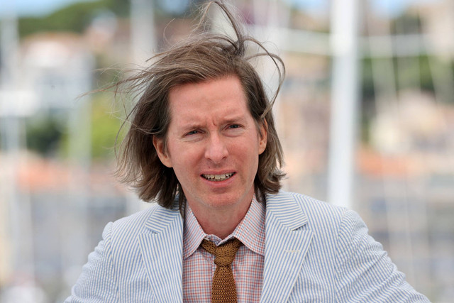 Sutradara AS Wes Anderson berpose selama sesi pemotretan untuk film "The French Dispatch" di Festival Film Cannes edisi ke-74 di Cannes, Prancis selatan, pada 13 Juli 2021. Foto: Valery HACHE/AFP