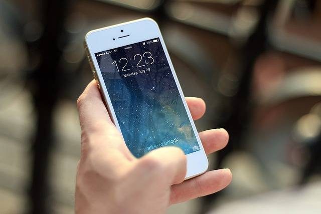 Ilustrasi Cara Aktifkan Hotspot iPhone, Foto: Pixabay/JESHOOTS-com