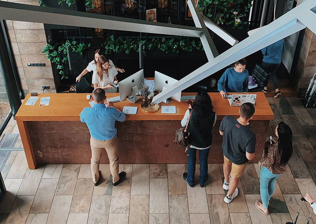 Ilustrasi peraturan check in hotel. Sumber: www.pexels.com