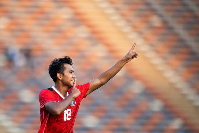 Pemain Timnas Indonesia U-22 Titan Agung Bagus merayakan gol usai membobol gawang Timnas Myanmar saat pertandingan Grup A Sepak Bola SEA Games 2023 di National Olympic Stadium, Phnom Penh, Kamboja, Kamis (4/5/2023). Foto: M Agung Rajasa/ANTARA FOTO