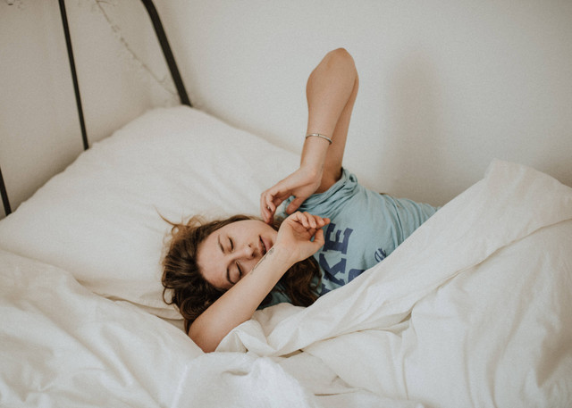 Cara Menghilangkan Ngantuk Berat, Foto Hanya Ilustrasi: Unsplash/Kinga Howard