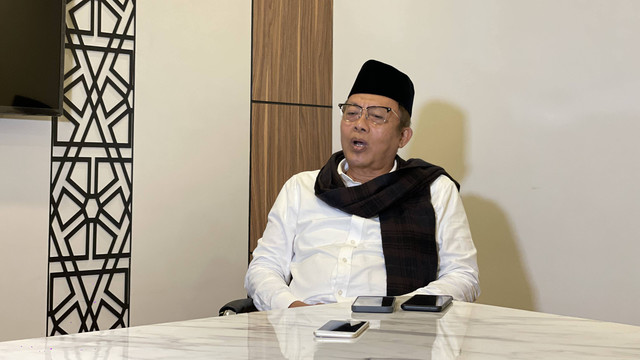 Yetuk ayolning qattiq kunnilingusi