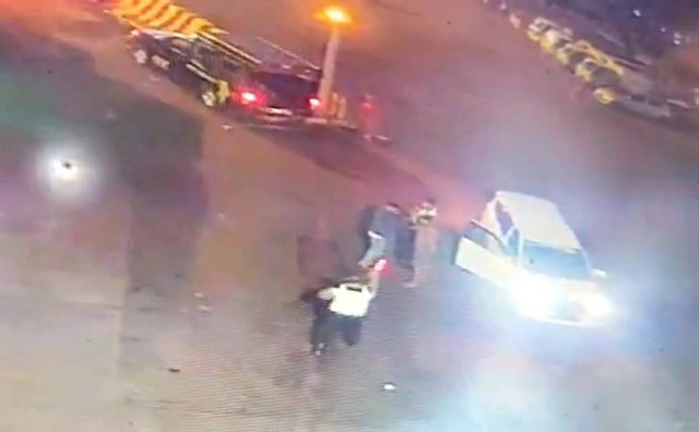 Sekuriti Pelabuhan Tanjung Perak Dikeroyok: Pelaku Lawan Arus, Ngaku Pejabat OP