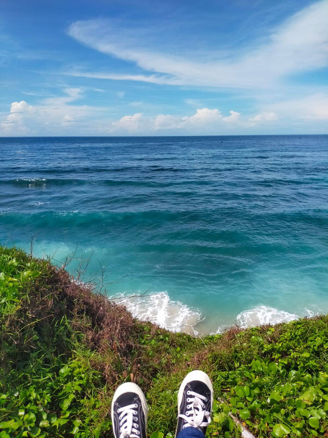 Pesona Pantai Pacar di Tulungagung. (Sumber Foto : Dokumen Penulis)
