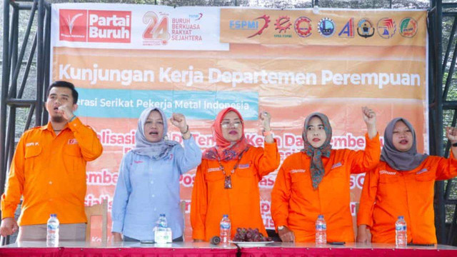 Perempuan Partai Buruh dan FSPMI peduli dengan kesetaraan gender. 