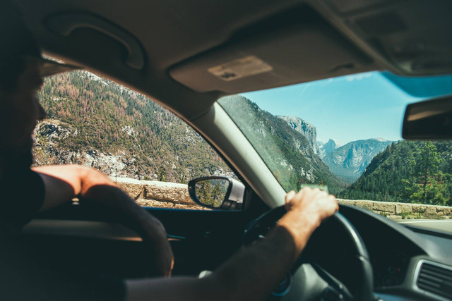 Ilustrasi Tips Road Trip | Sumber: Unsplash/Austin Neill