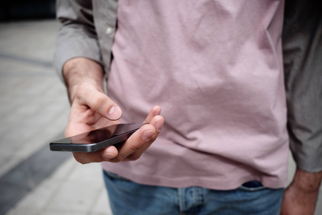 Cara Membuat Bot Telegram Otomatis dan Kegunaannya. Foto: Unsplash/Clique Images.