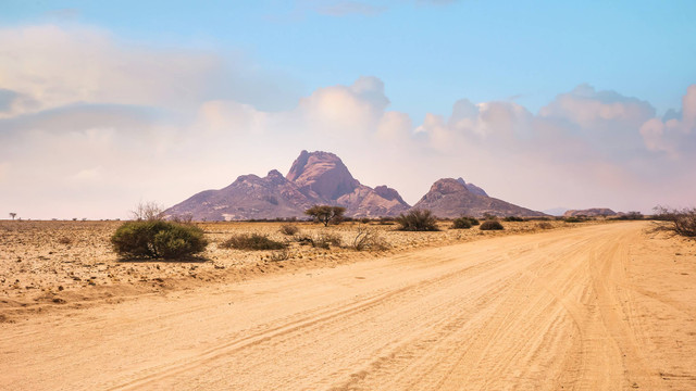 Ilustrasi dataran Afrika. Foto: Shutterstock