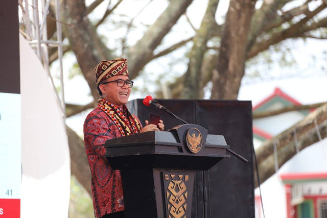 Menteri PANRB Abdullah Azwar Anas dalam peresmian 4 MPP serentak di Kabupaten Lampung Selatan, Jumat (12/05). Foto: KemenPANRB