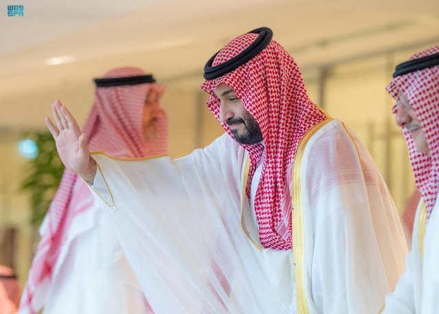 Putra Mahkota Saudi Mohammed bin Salman menghadiri pertandingan final Piala Raja antara Al-Hilal dan Al-Wehda di Stadion King Abdullah Sports City di Jeddah, Arab Saudi, 12 Mei 2023. Foto: Saudi Press Agency/Handout via REUTERS