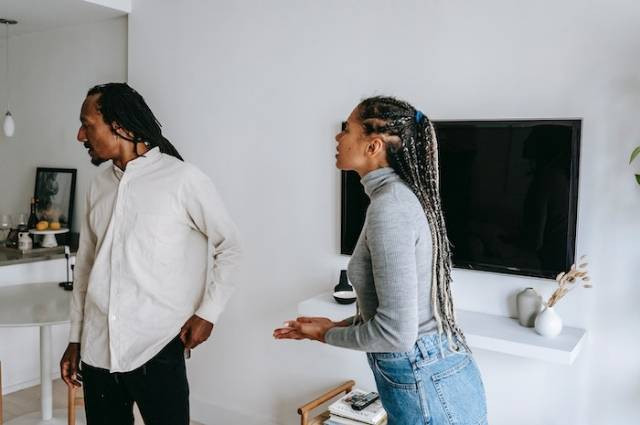 Ilustrasi perbedaan obsesi dan cinta, sumber foto: Alex Green by pexels.com