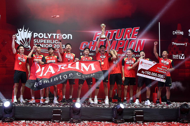 Juara beregu putra U-19 Polytron Superliga Junior 2023, PB Djarum, di GOR Djarum, Magelang, Jawa Tengah, Minggu (14/5).
 Foto: Polytron Superliga Junior