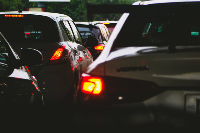 Cara Cek Pajak Kendaraan Online Wilayah Jakarta. Foto: Pexels/Aayush Srivastava.
