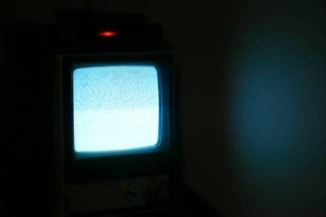 Ilustrasi kode remot TV Aoyama. Foto; Pexels. 