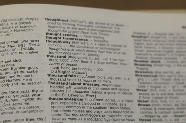 Ilustrasi Sinonim Hostes. Foto: dok. Joshua Hoehne (Unsplash)