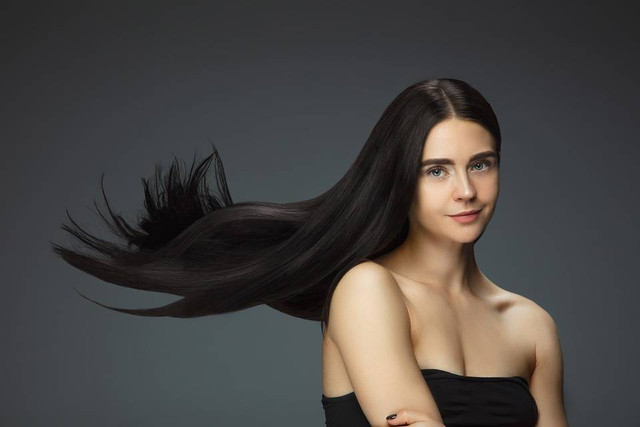 Cara Pakai Makarizo Hair Energy. Foto: Pixabay/yoliette97