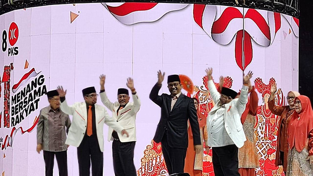 Bacapres Anies Baswedan hadir di acara Milad PKS ke-21 di Istora Senayan, Jakarta, Sabtu (20/5). Foto: Jonathan Devin/kumparan