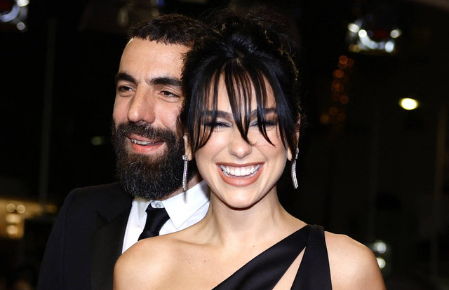 Dua Lipa di Cannes Film Festival 2023. Foto: Sarah Meyssonnier/REUTERS