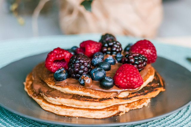 Ilustrasi Cara Bikin Pancake. Foto: Unsplash/Fa Barboza