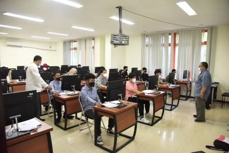 Suasana Pelaksanaan UTBK-SNBT Gelombang II di IPB University
