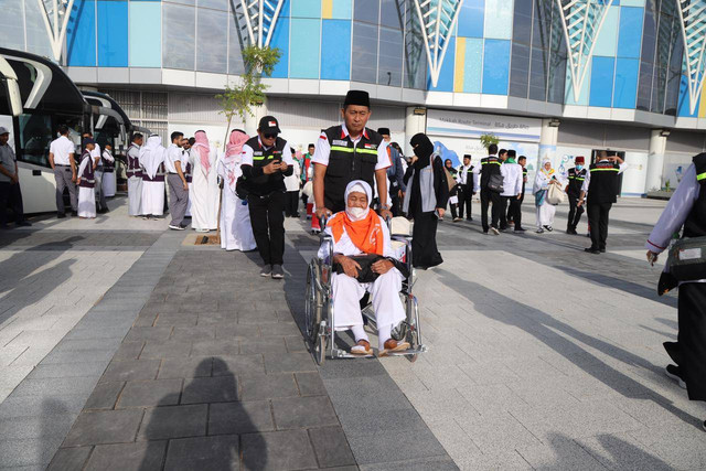 Jemaah Haji Kloter 1 tiba di Madinah, Rabu (24/5/2023). Foto: Dok. Media Center Haji