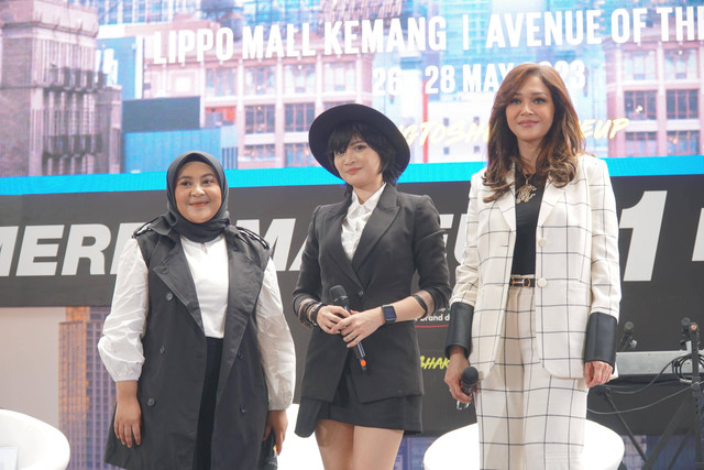 Maybelline New York menggelar #MaybellineSingToShineFestival, sebuah selebrasi musik dan makeup di Avenue of the Stars, Lippo Mall Kemang hingga 28 Mei. Foto: Maybelline New York