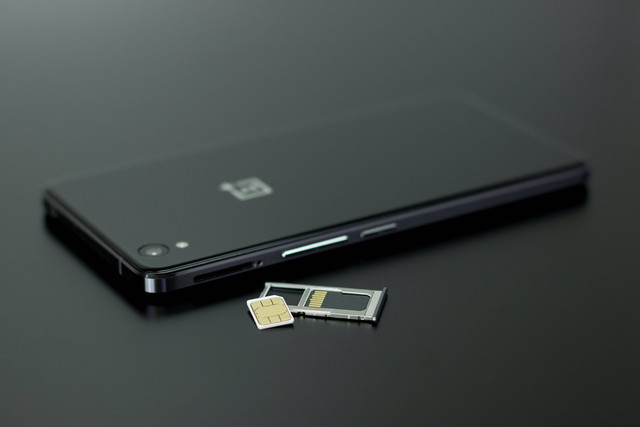 Ilustrasi Cara Registrasi Smartfren, Foto: Pexels/Silvie Lindemann