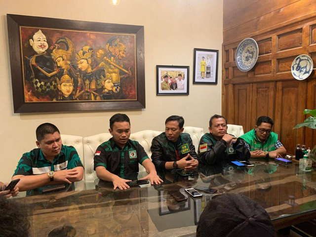 Gerakan Pemuda Kabah (GPK) Organisasi Sayap PPP Dukung Sandiaga Uno Cawapres Ganjar Pranowo. Foto: Paulina Herasmaranindar/kumparan