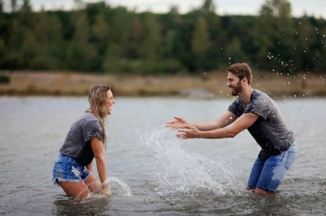 Ilustrasi cara bikin cowok salting, sumber foto: Leah Kelley by pexels.com