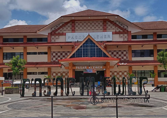 Ilustrasi tempat belanja di solo. Sumber: www.unsplash.com