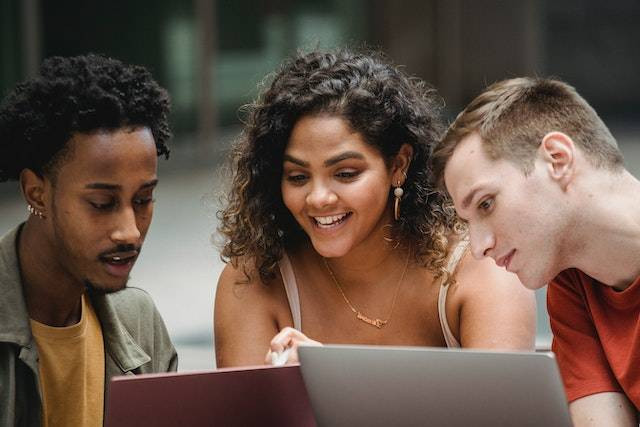 Contoh soal frekuensi relatif. Sumber: pexels.com