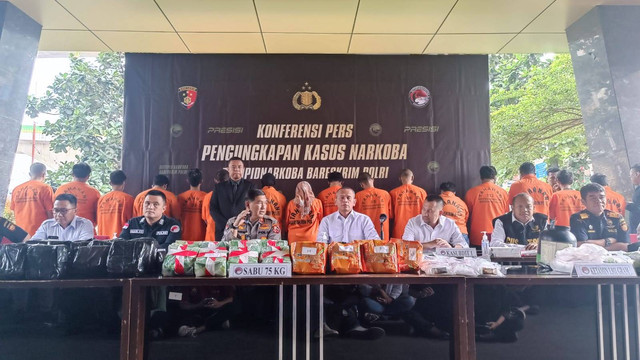 Konferensi pers pengungkapan peredaran gelap sabu Bareskrim Polri, Senin (29/5). Foto: Thomas Bosco/kumparan