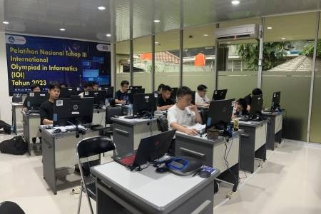 IPB Tuan Rumah Pelatnas Tahap III International Olympiad in Informatics 2023