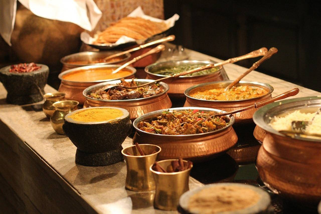 Ilustrasi menu prasmanan sederhana tapi mewah. Foto: Pixabay