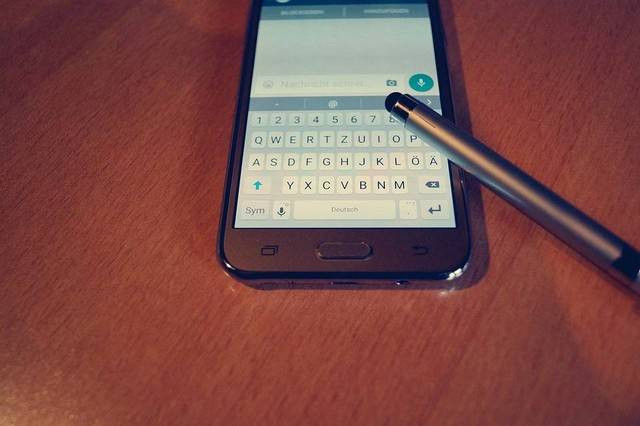 ilustrasi kenapa grup WA tidak bisa dibuka. Foto: pixabay.com. 