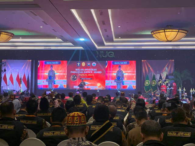Suasana Malam anugerah Paralegal Justice Award Kementerian Hukum dan HAM di Hotel Discovery Ancol, Jakarta pada Kamis (1/6). Foto: Luthfi Humam/kumparan