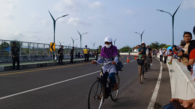 Suasana Jembatan Kretek II di Kabupaten Bantul, Jumat (2/6). Foto: Arfiansyah Panji Purnandaru/kumparan