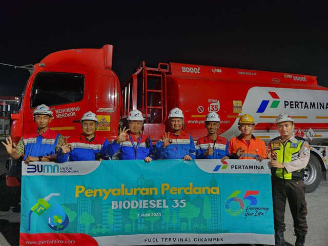 Pertamina Patra Niaga menyalurkan perdana Biodiesel 35. Dok PPN.