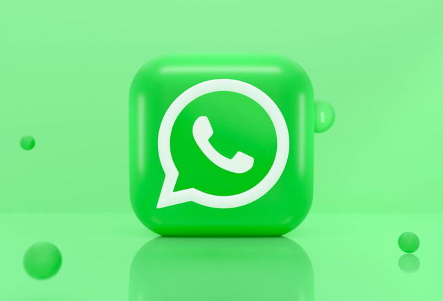Cara Chat WA tanpa Save Nomor, Foto Hanya Ilustrasi: Unsplash/Mariia Shalabaieva