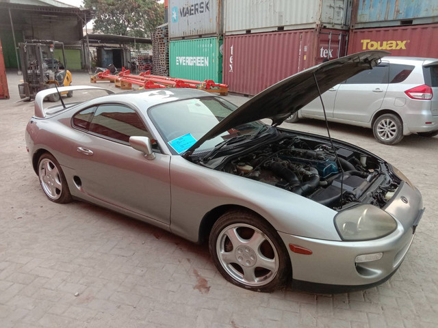 Toyota Supra RZ-S yang dilelang negara. Foto: Dok. Lelang Raya