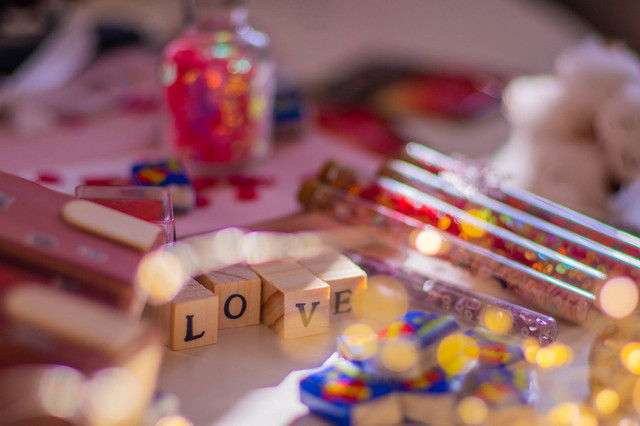 Ilustrasi Kata Mutiara Jatuh Cinta | Sumber: Unsplash/Elena Mozhvilo