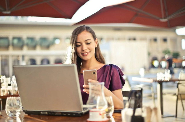 Ilustrasi cara filter history DANA. Sumber: Pexels