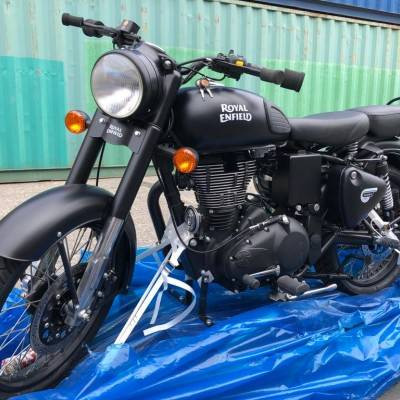Kantor Pelayanan Utama Bea dan Cukai (KPUBC) Tipe A Tanjung Priok akan melelang motor Royal Enfield. Foto: dok. lelang.go.id
