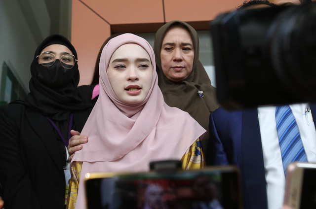 Inara saat ditemui wartawan usai mediasi di Pengadilan Agama Jakarta Selatan, Jakarta, Rabu, (7/6/2023). Foto: Agus Apriyanto
