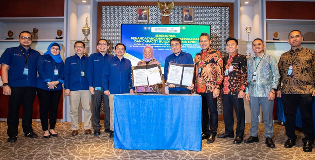 PT PII bersama Bank BJB menandatangani kesepakatan bersama terkait kolaborasi dalam pengembangan ekosistem pembiayaan infrastruktur melalui skema Kerja Sama Pemerintah dengan Badan Usaha (KPBU) di Jakarta pada Rabu (7/6). Foto: dok. BJB 