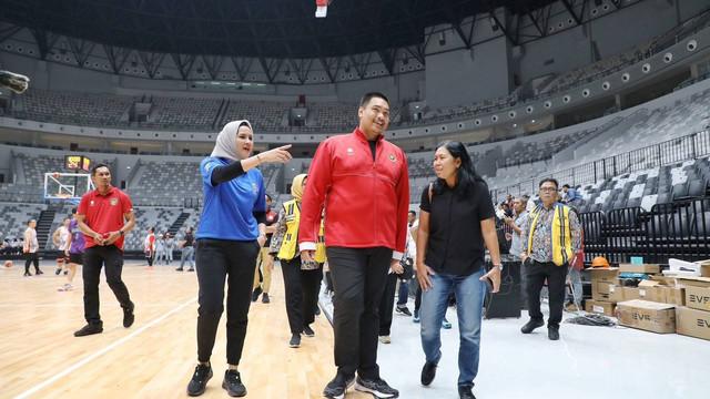 Menteri Pemuda dan Olahraga Republik Indonesia (Menpora RI) Dito Ariotedjo menilai Indoor Multifunction Stadium (IMS) yang akan digunakan untuk FIBA World Cup 2023 sudah bertaraf dunia. Foto: Dok. Kemenpora