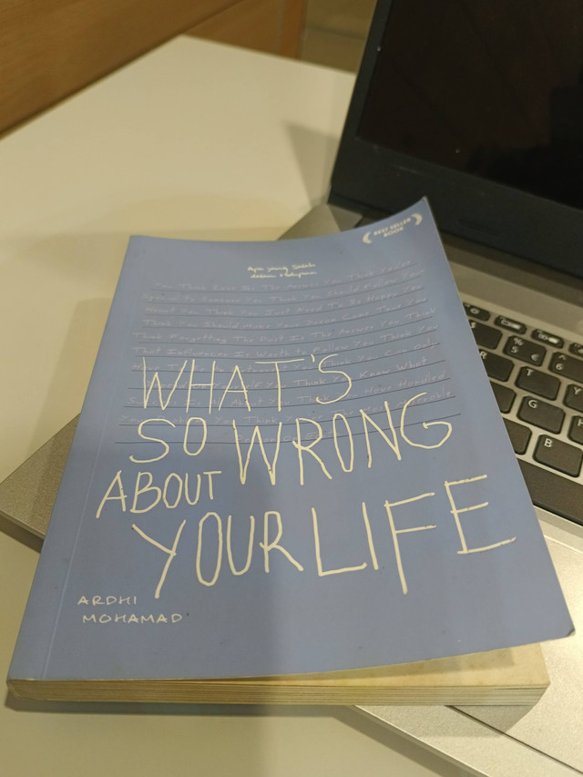 Buku What's So Wrong About Your Life. Sumber: Koleksi Pribadi