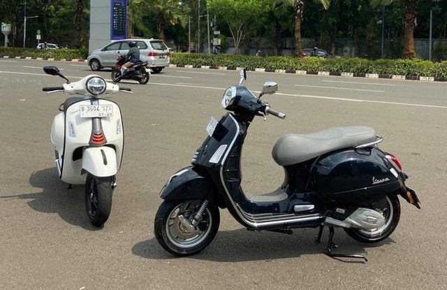 Mencoba Vespa GTS 150 baru Foto: Gesit Prayogi/kumparan